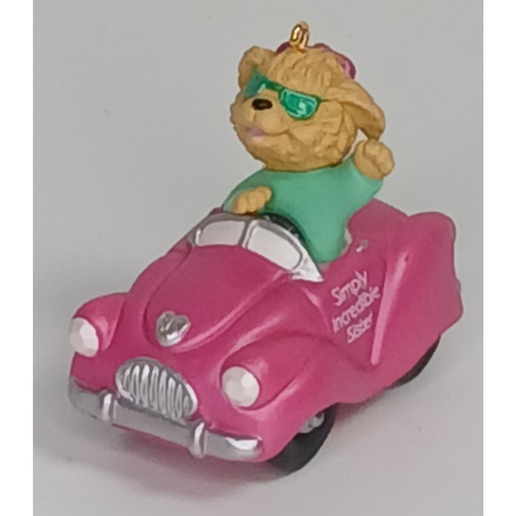 Hallmark Ornament: 1994 Sister, QX5513 - Picture 6 of 9